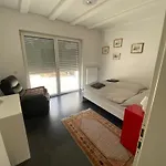 Haus Mit Garten Und 2 Schlafzimmern Appartement *