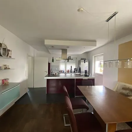Haus Mit Garten Und 2 Schlafzimmern Neumarkt in der Oberpfalz