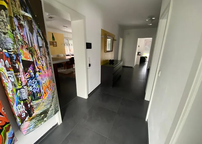 Haus Mit Garten Und 2 Schlafzimmern